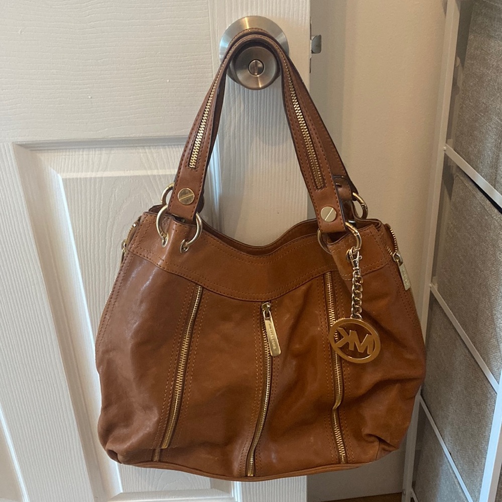 Oversized Michael Kors shoulder bag